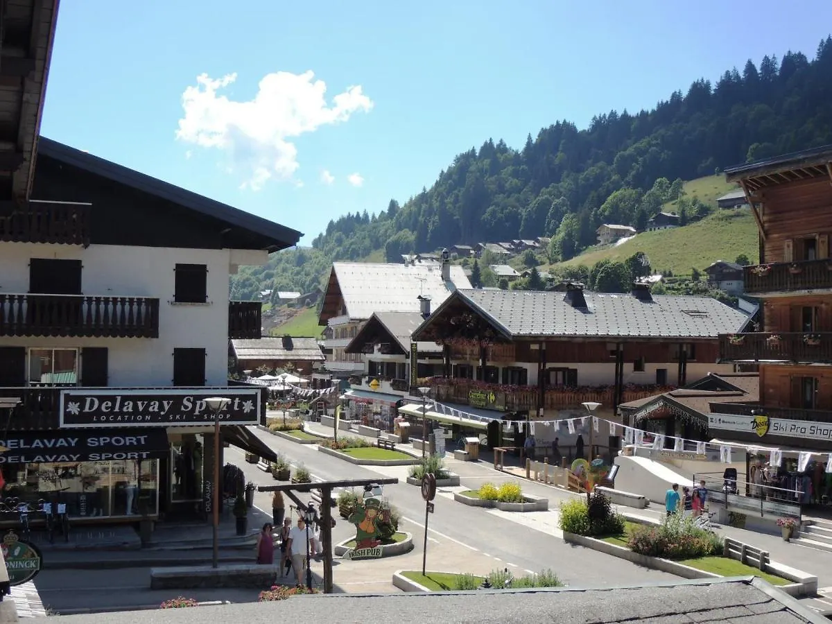 Appartement 3 Pieces Au Centre Des Gets, Balcon, Proche Pistes, Commerces Et Restaurants, 5 Pers. - Fr-1-598-73 Les Gets Apartment