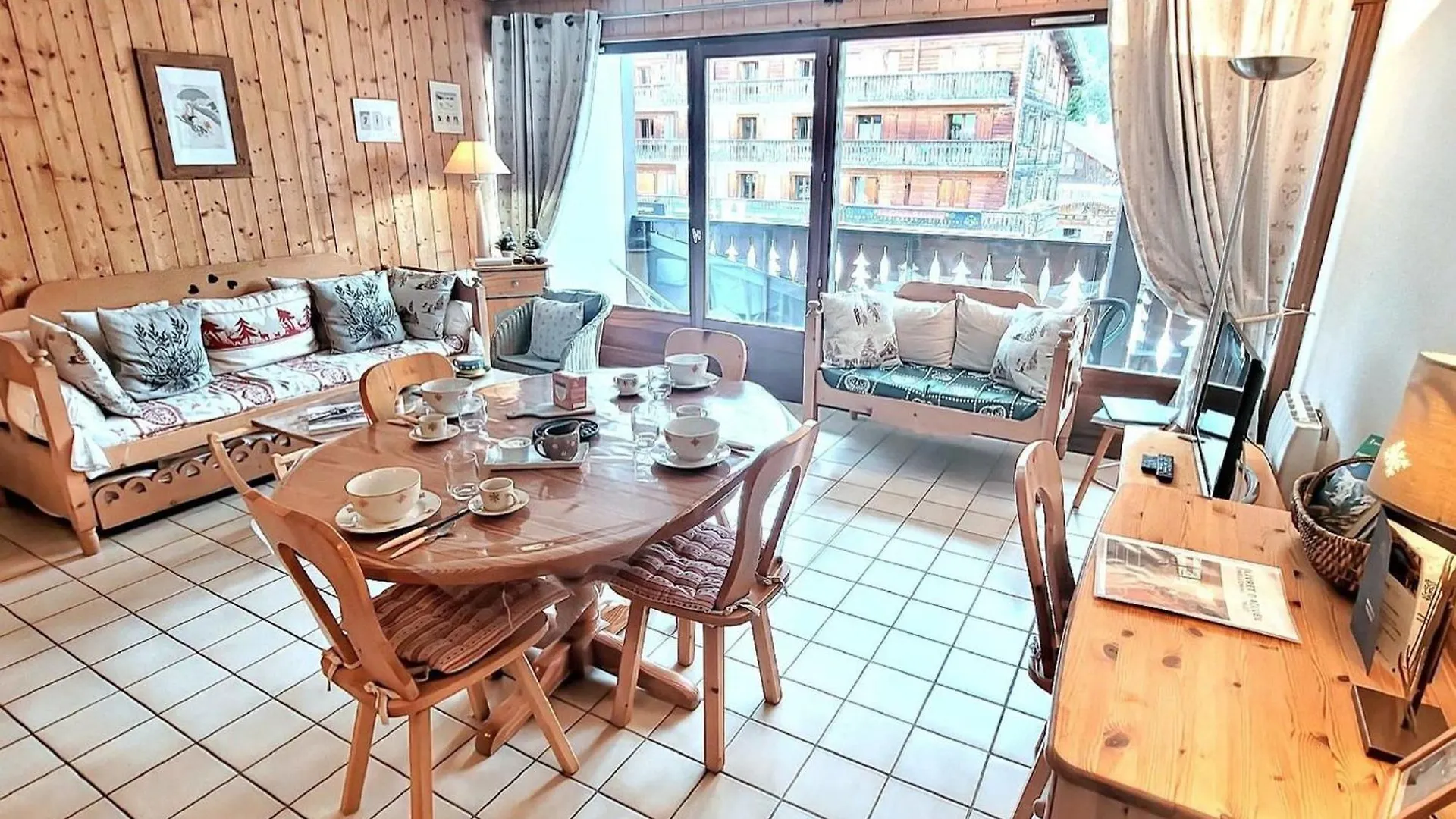 Appartement 3 Pieces Au Centre Des Gets, Balcon, Proche Pistes, Commerces Et Restaurants, 5 Pers. - Fr-1-598-73 Les Gets 0*,  France